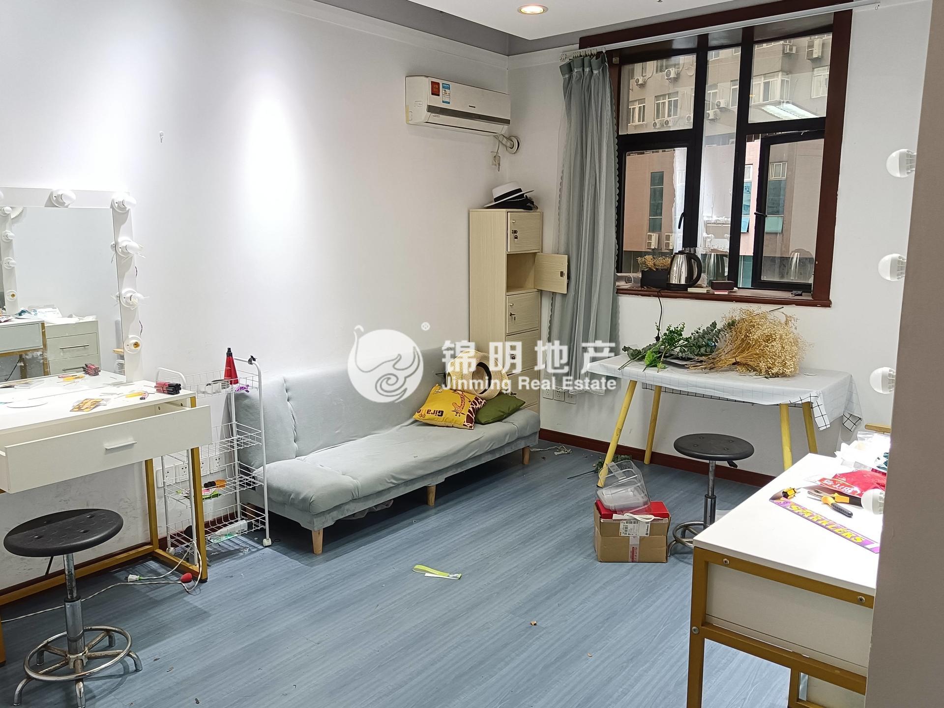 南京西路申银发展大厦175平米写字楼出租